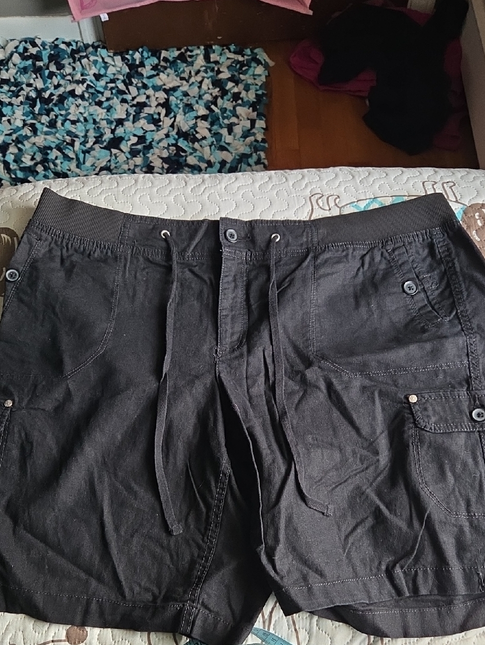 Faded Glory Black Cargo Shorts